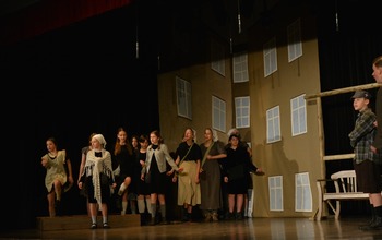  (photo)