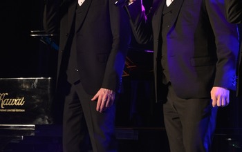  (photo)