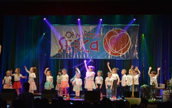  (photo)