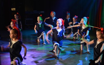  (photo)