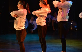  (photo)