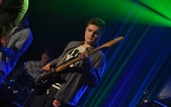 (photo)