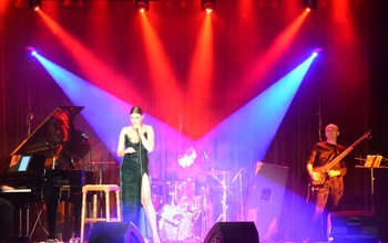  (photo)