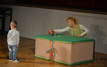  (photo)