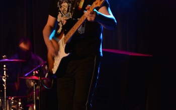  (photo)