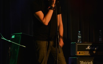  (photo)