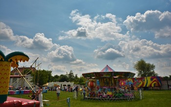  (photo)