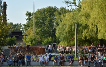 (photo)