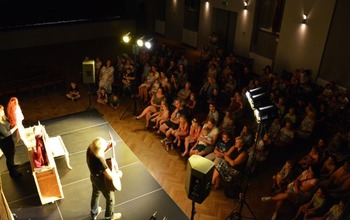 (photo)