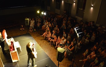  (photo)
