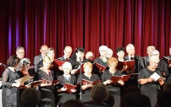  (photo)