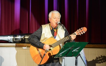  (photo)