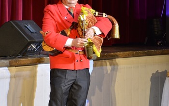  (photo)
