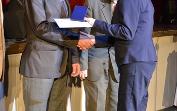  (photo)