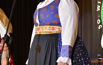  (photo)