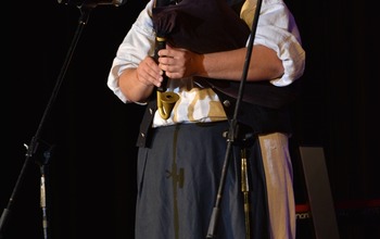  (photo)