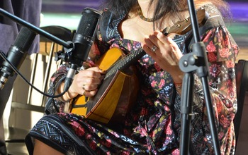  (photo)