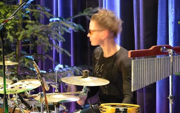  (photo)