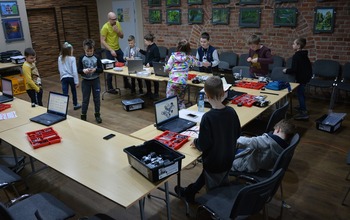  (photo)