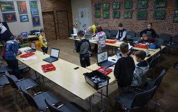  (photo)
