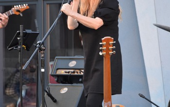 (photo)