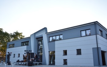  (photo)