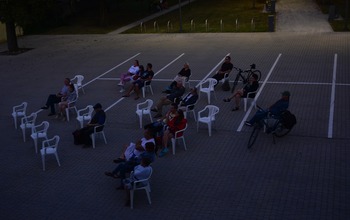  (photo)
