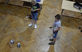  (photo)