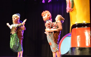  (photo)