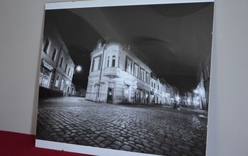  (photo)