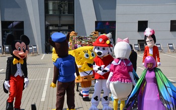  (photo)