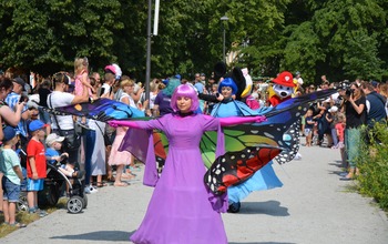  (photo)