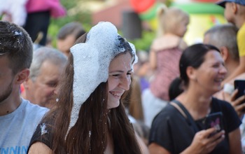  (photo)
