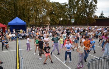  (photo)