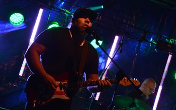  (photo)