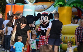  (photo)