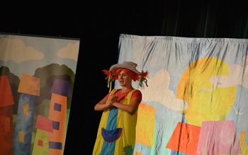  (photo)