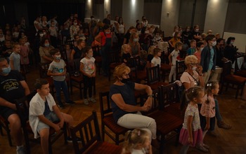  (photo)