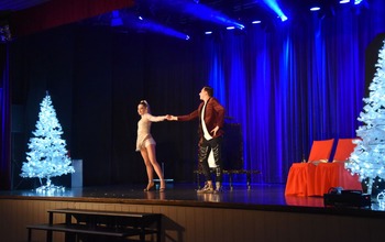  (photo)