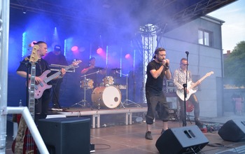 (photo)