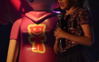  (photo)