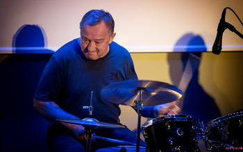  (photo)