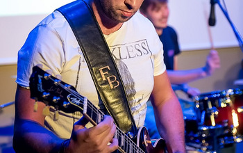  (photo)
