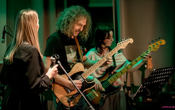 (photo)