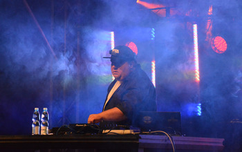 (photo)