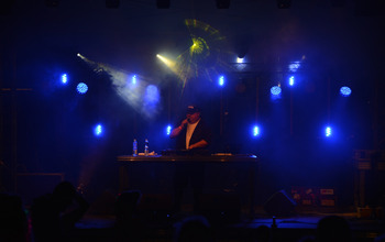 (photo)