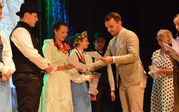  (photo)