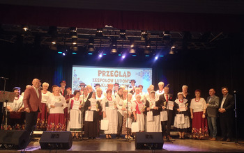  (photo)