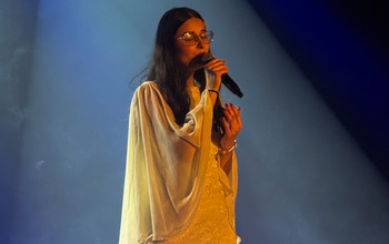  (photo)