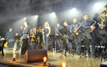 (photo)